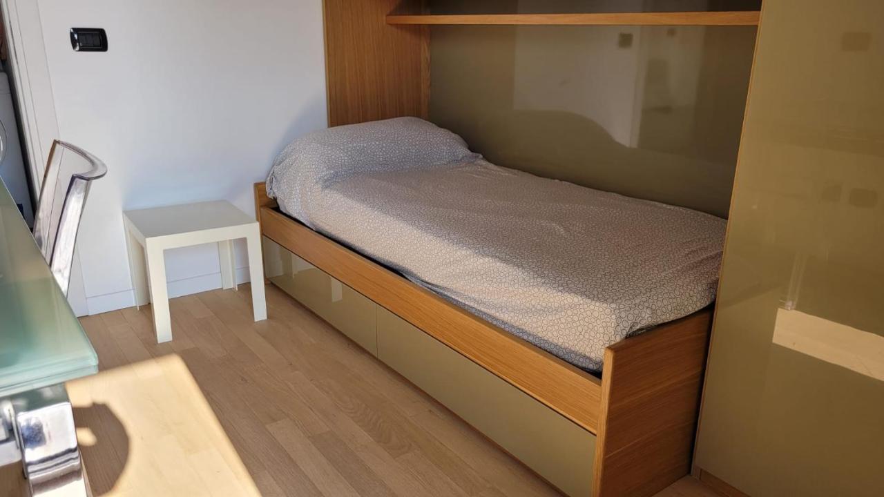 Meda Cozy Flat Apartment Milano Exterior foto